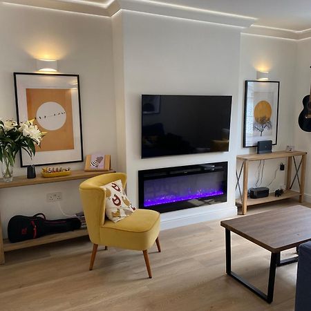 Two Bedroom Two Bathrooms Superior Apartment Londra Dış mekan fotoğraf